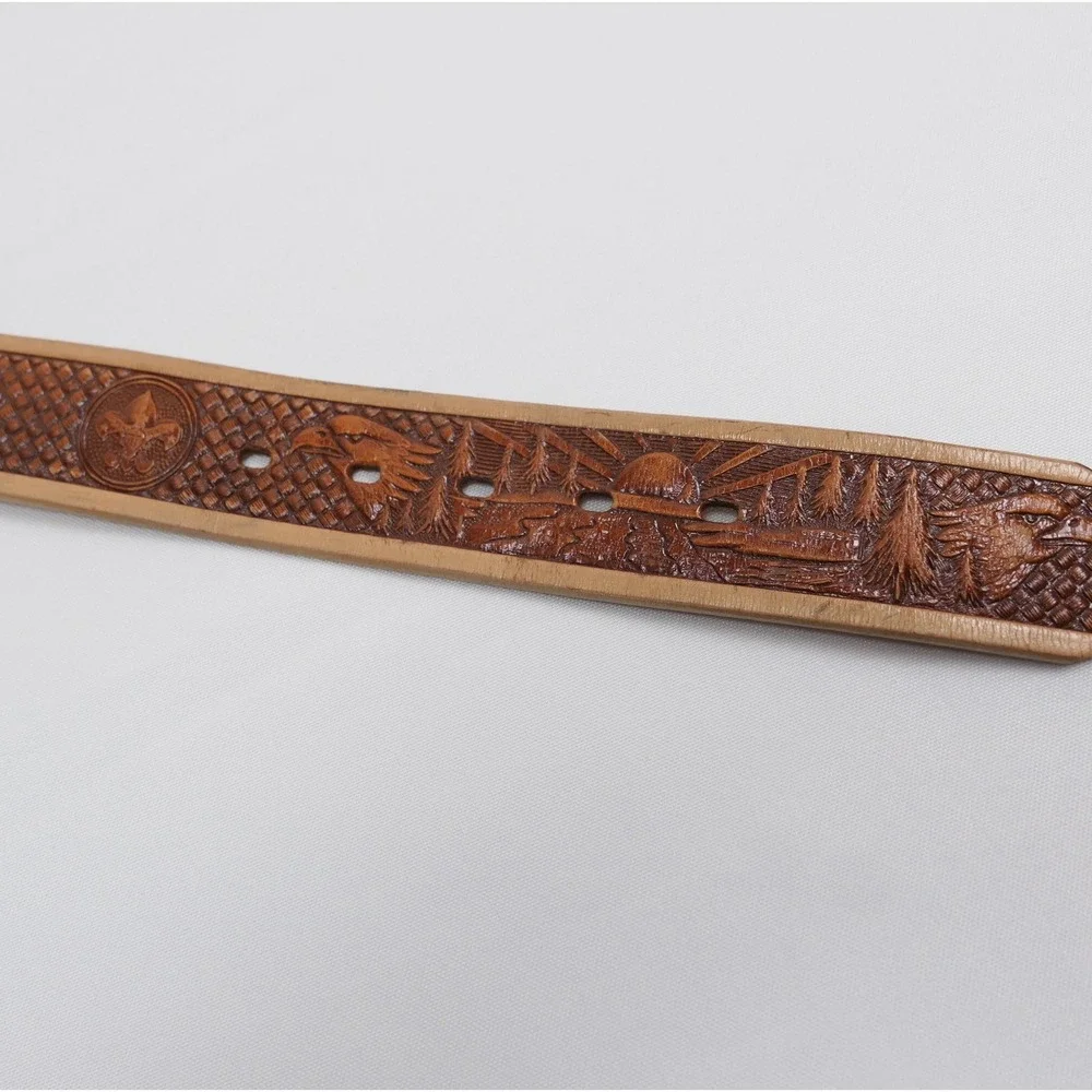 Boy Scouts of America Vintage Tooled Leather Belt Boys sz 8/10 Eagle Sunset BSA